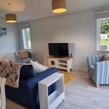 Peacock Lodge - Sleeps 4 - 2 Bedrooms Looe Exterior photo