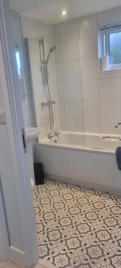 Peacock - Sleeps 4 - 2 Bedrooms