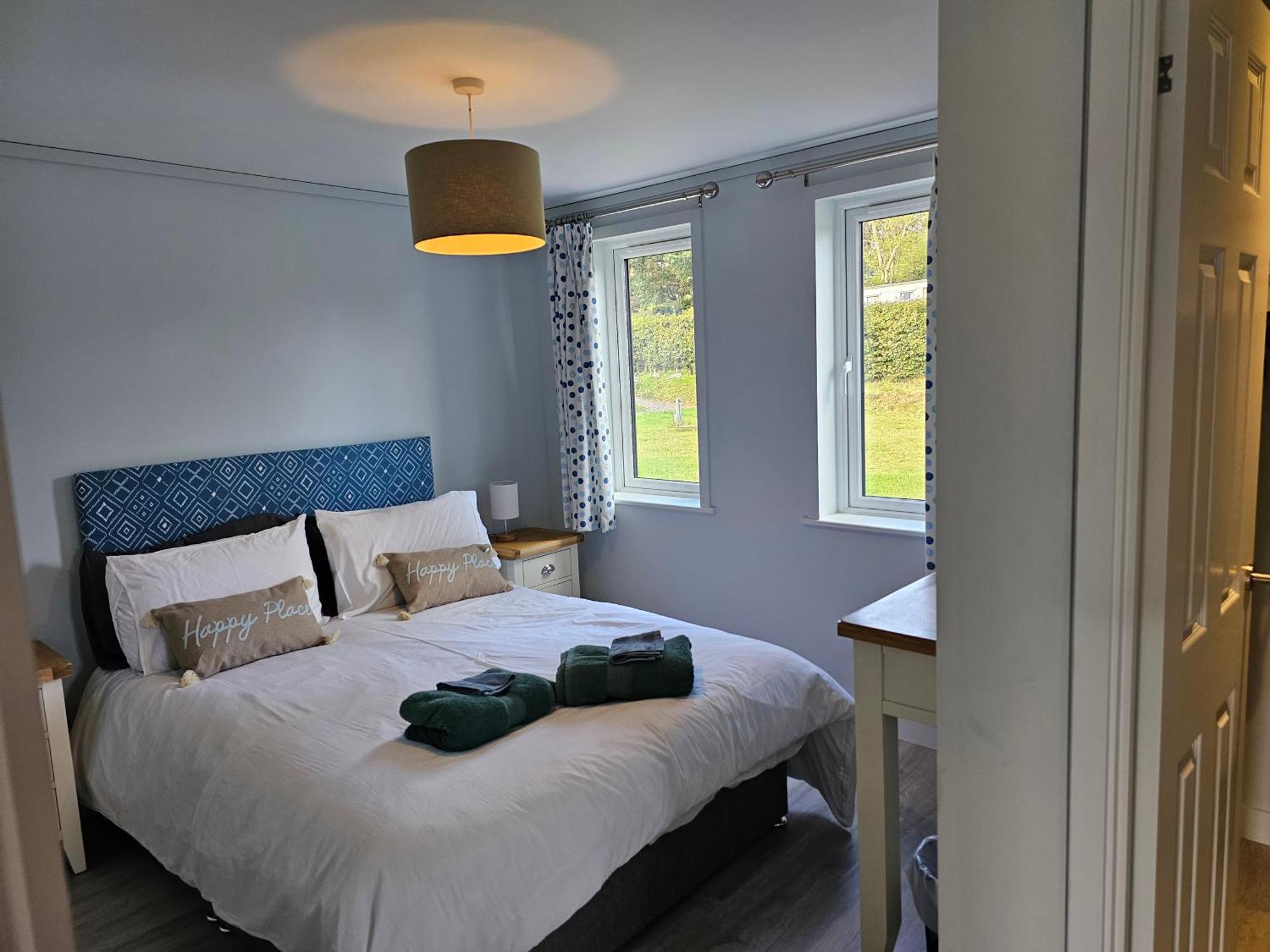 Peacock - Sleeps 4 - 2 Bedrooms Holiday home